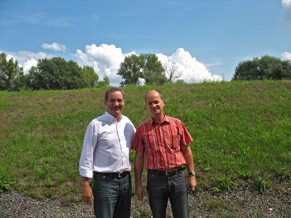 der Landesvater inspiziert, die Wasserstände