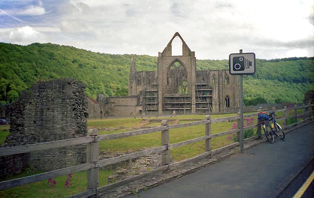 Tintern Abbey, nahe dem Dorf Tintern