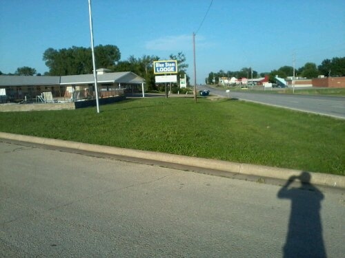 Eureka, KS, 19:20 h - lange Schatten