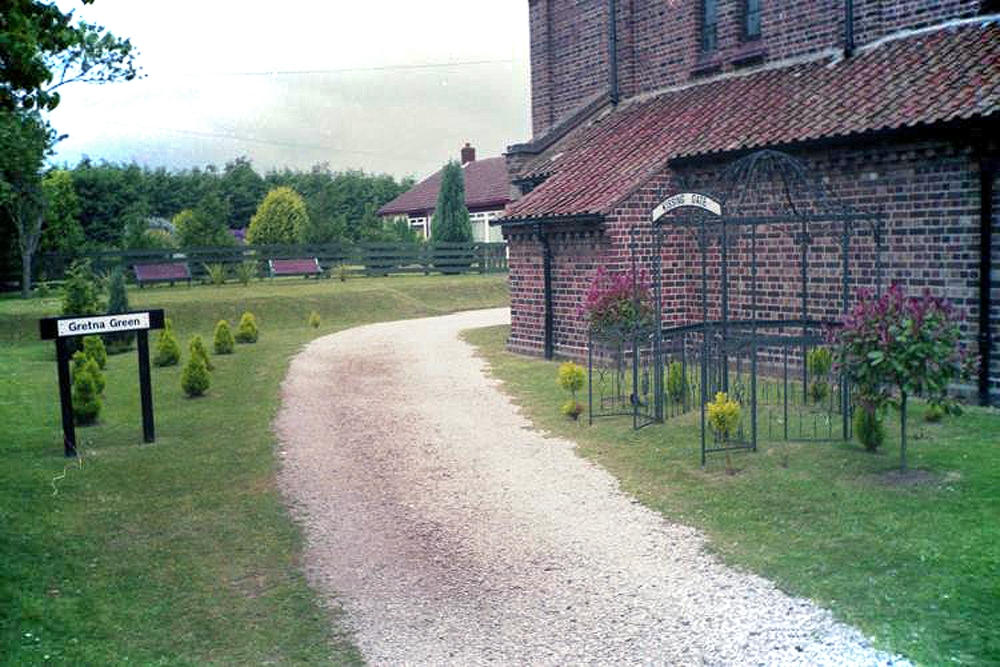 Gretna Green, Kissing Gate